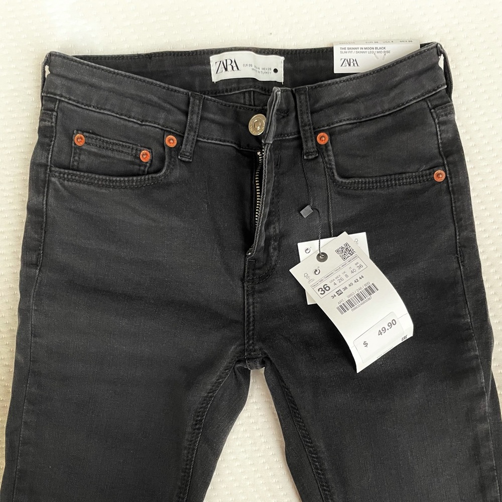 Zara Skinny Jeans New with Tags